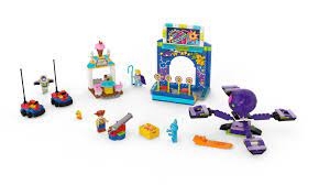 10770 4 KERMISMANIA VAN BUZZ EN WOODY (4+)